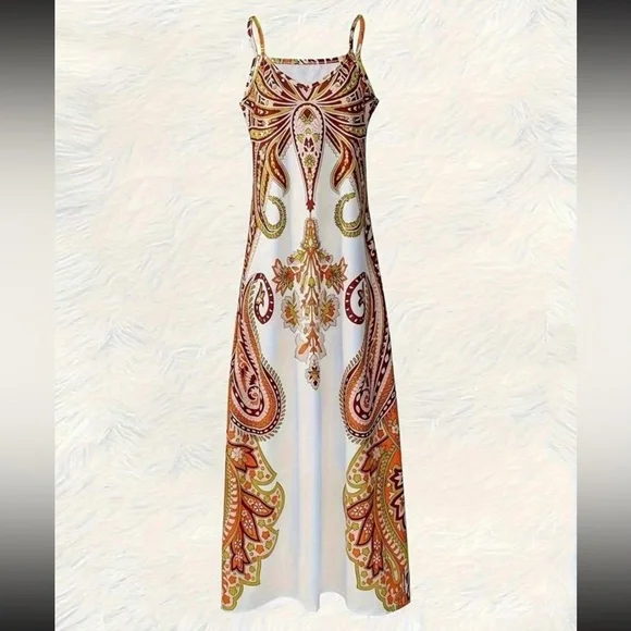 Spring Boho • Elegant Paisley Maxi Dress - Picture 3 of 6